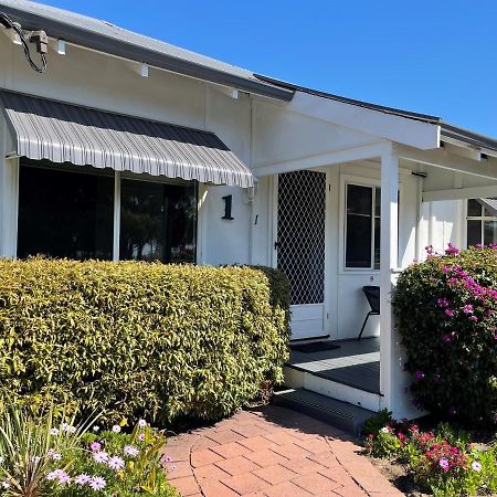 Busselton Jetty Chalets מראה חיצוני תמונה