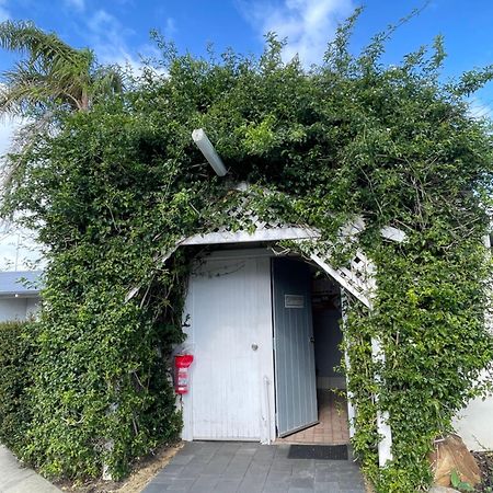 Busselton Jetty Chalets מראה חיצוני תמונה