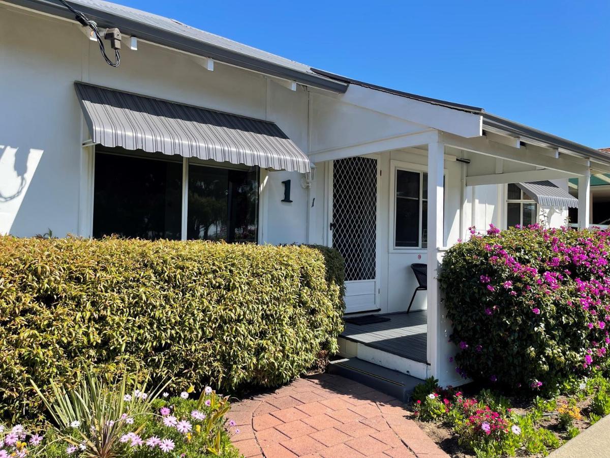 Busselton Jetty Chalets מראה חיצוני תמונה