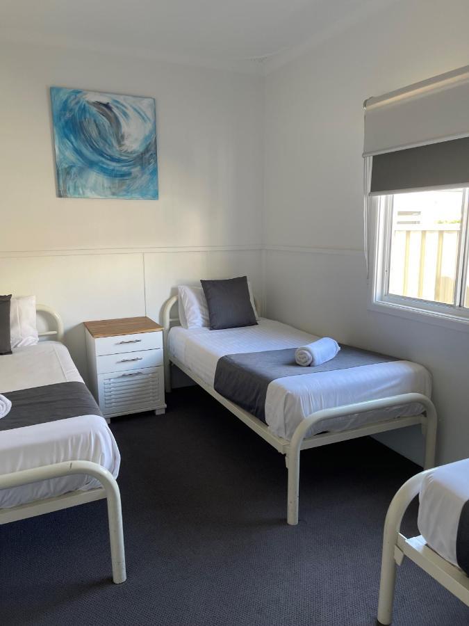 Busselton Jetty Chalets מראה חיצוני תמונה
