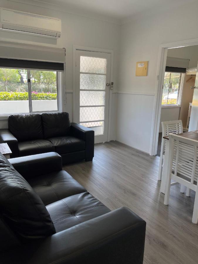 Busselton Jetty Chalets מראה חיצוני תמונה