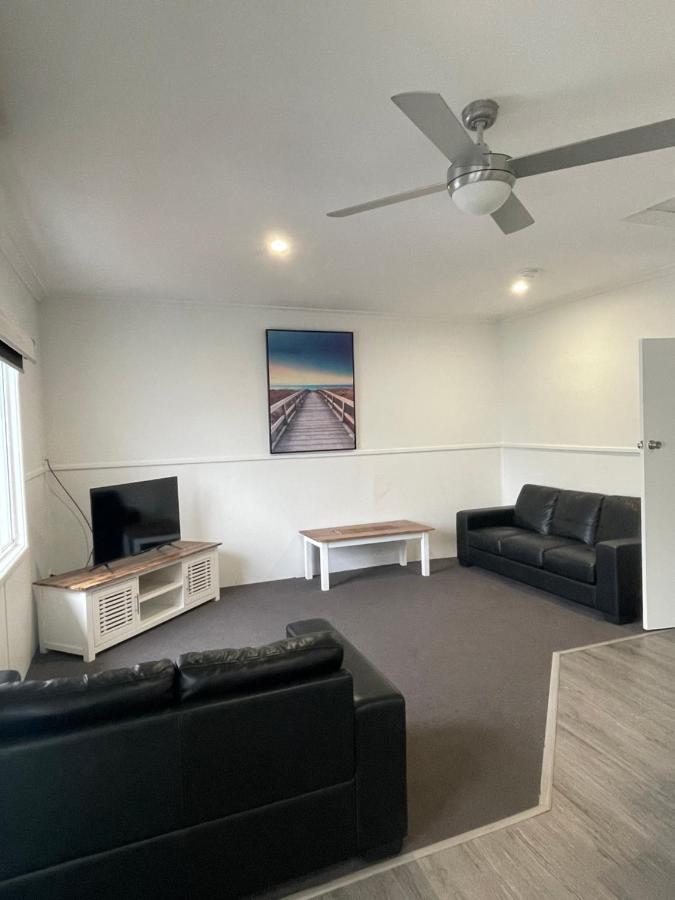Busselton Jetty Chalets מראה חיצוני תמונה