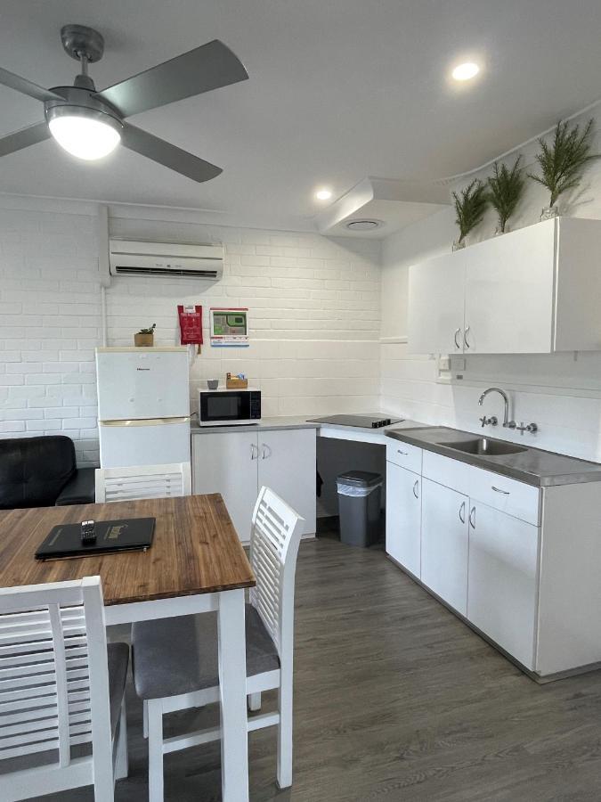 Busselton Jetty Chalets מראה חיצוני תמונה